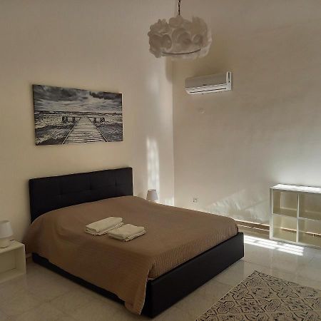 Di Fronzo Guest House T Triggiano Ngoại thất bức ảnh